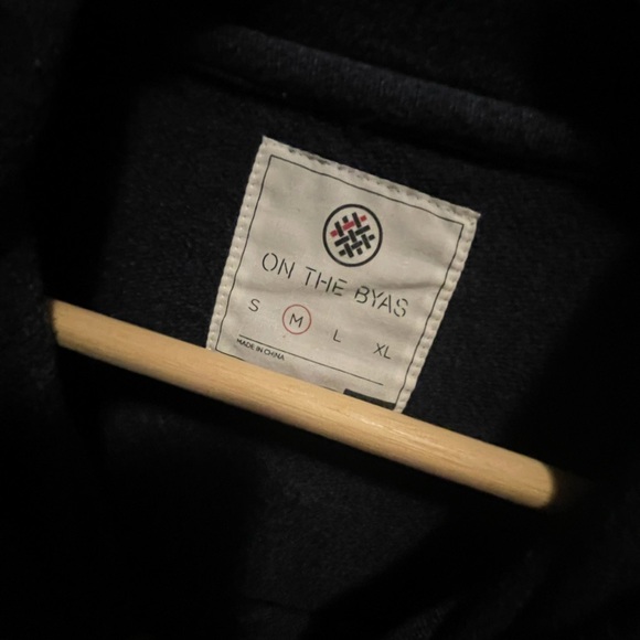 Hoodie size M - Picture 4 of 4